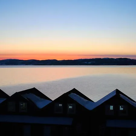 Hjellup Fjordbo *