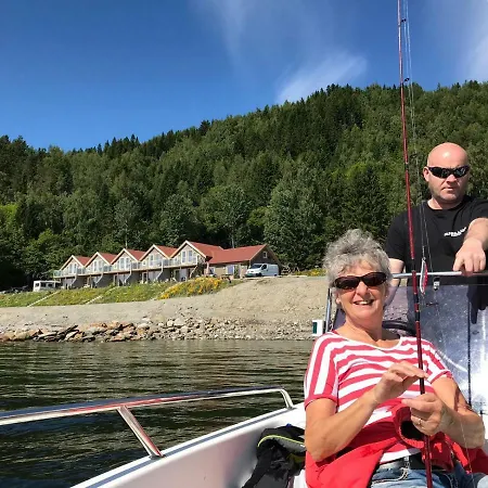 Hjellup Fjordbo * Leksvik