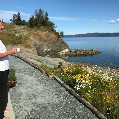 Hjellup Fjordbo * Leksvik