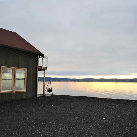 Hjellup Fjordbo *