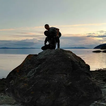 Holiday home Hjellup Fjordbo *