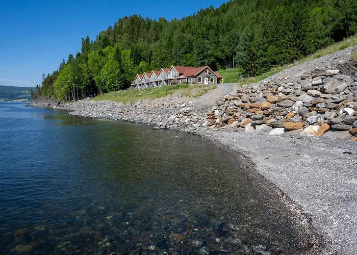Hjellup Fjordbo Feriehus *