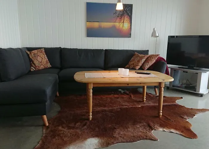 Hjellup Fjordbo * Leksvik