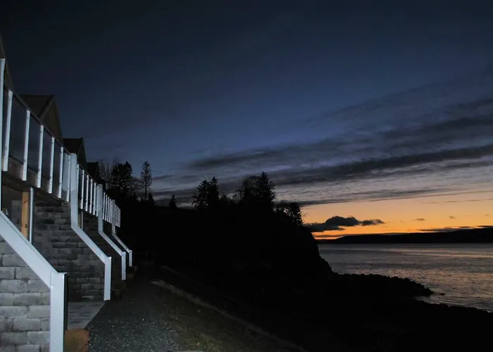 Feriehus Hjellup Fjordbo *