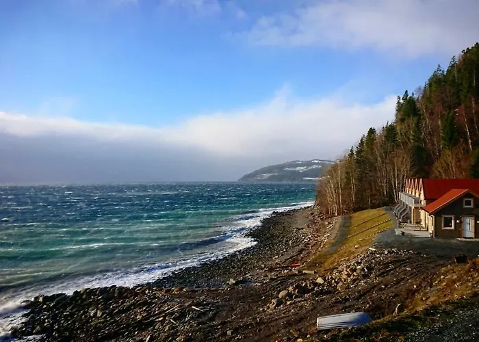 펜션 Hjellup Fjordbo