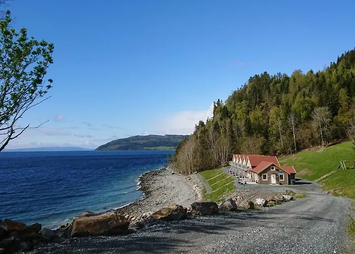 Feriehus Hjellup Fjordbo