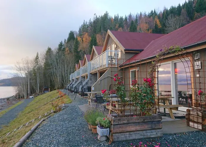 Feriehus Hjellup Fjordbo