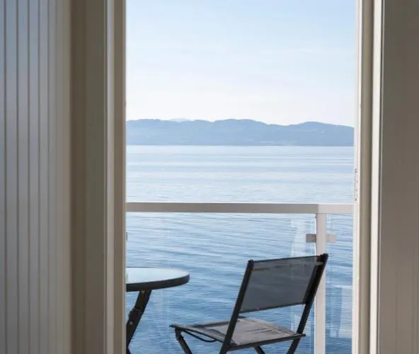 Dom wakacyjny Hjellup Fjordbo *